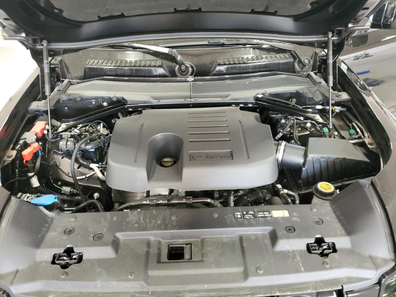 LAND ROVER DEFENDER 130 OUTBOUND