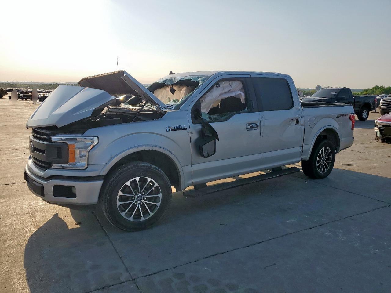 FORD F-150 SUPERCREW