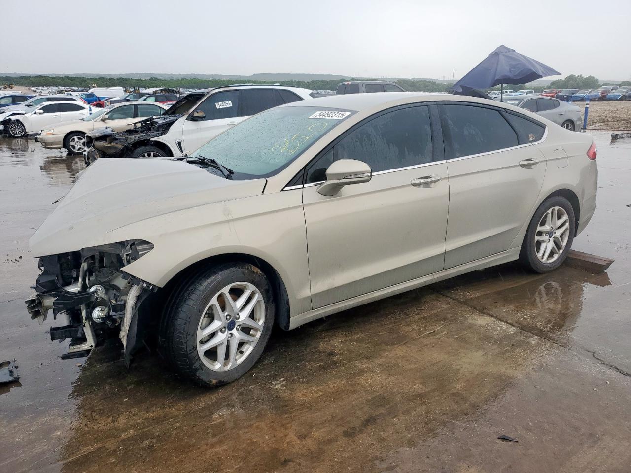 FORD FUSION SE