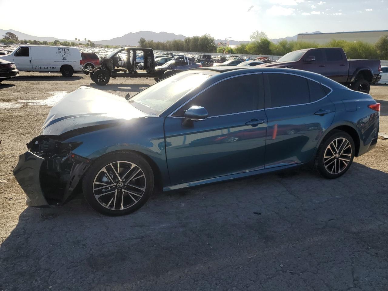 TOYOTA CAMRY XSE