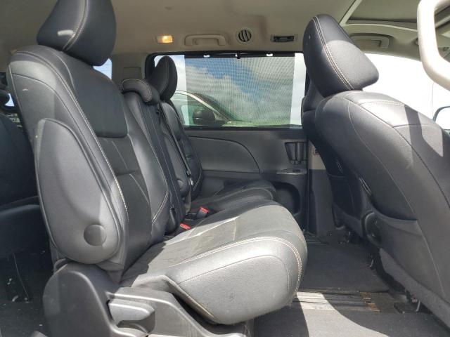 2016 TOYOTA SIENNA SE 5TDXK3DC9GS729376