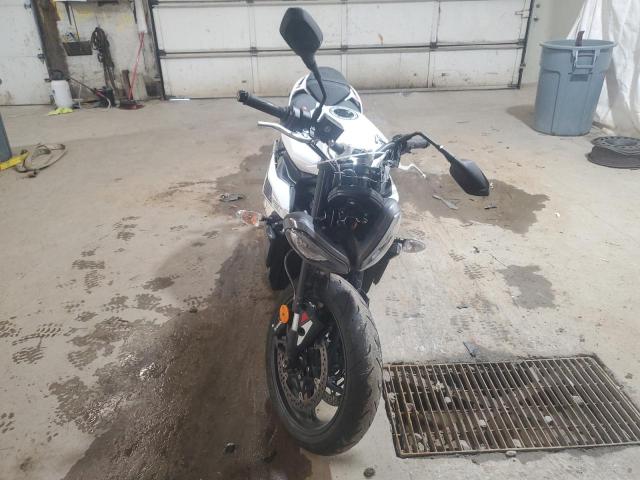 TRIUMPH MOTORCYCLE STREET TRI 2024 white  gas SMTA604S3RTBJ7943 photo #3