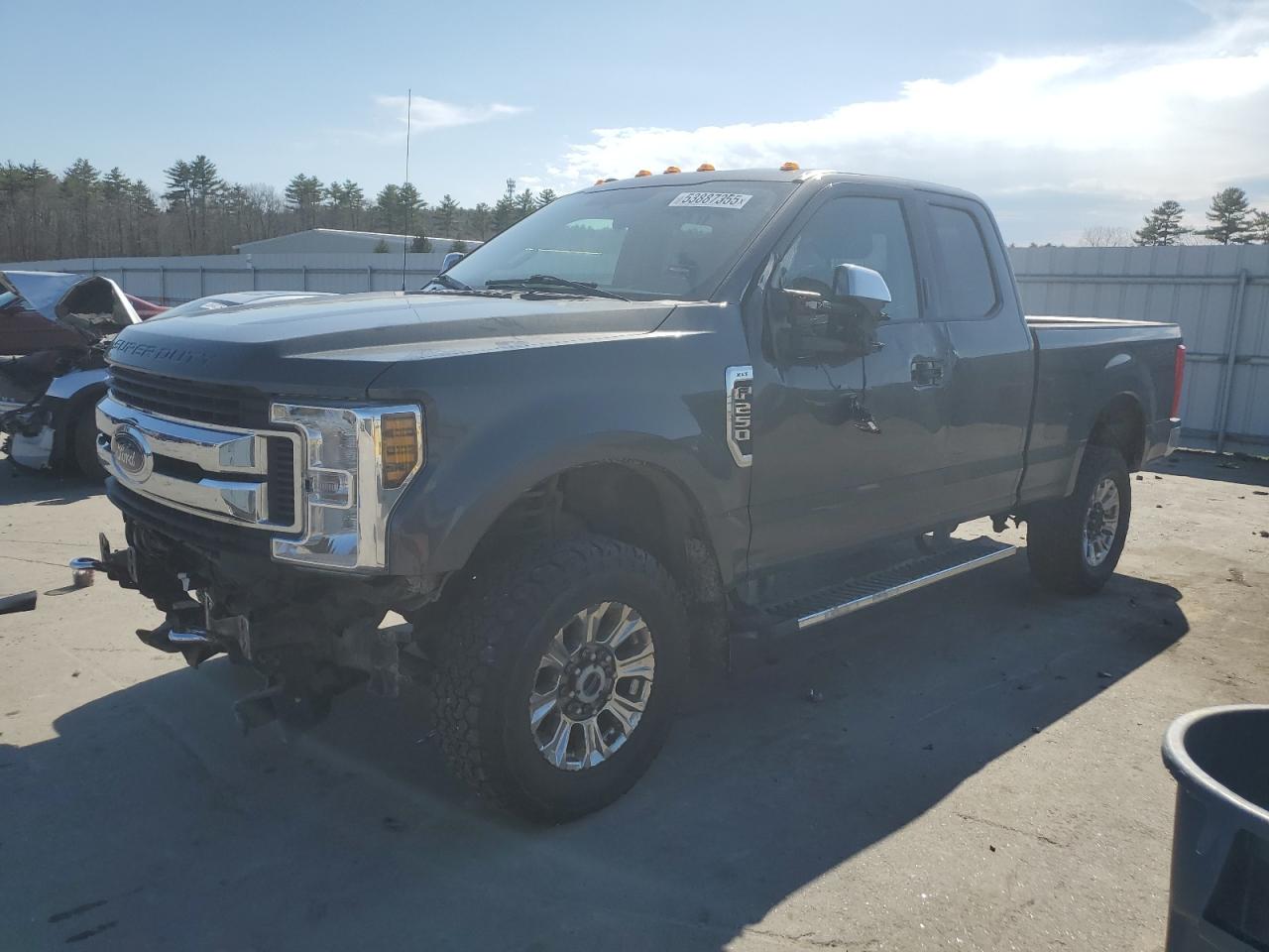 FORD F-250 SUPER DUTY