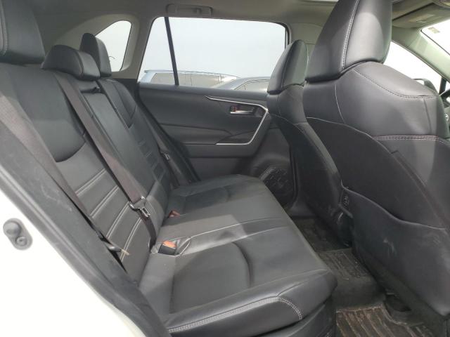 2022 TOYOTA RAV4 XLE P - JTMB6RFV8NJ013708