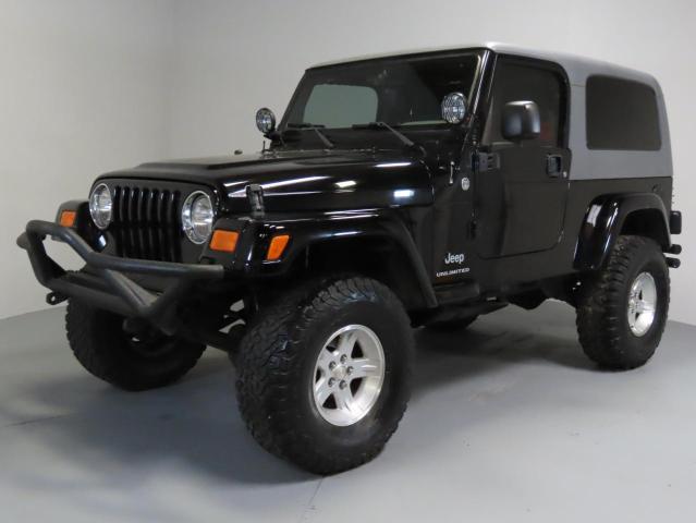 JEEP WRANGLER / 2005 black  gas 1J4FA44S75P305935 photo #1