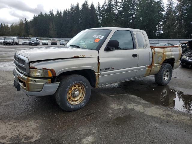 DODGE RAM 1500 2000 silver  gas 1B7HC13YXYJ173435 photo #1