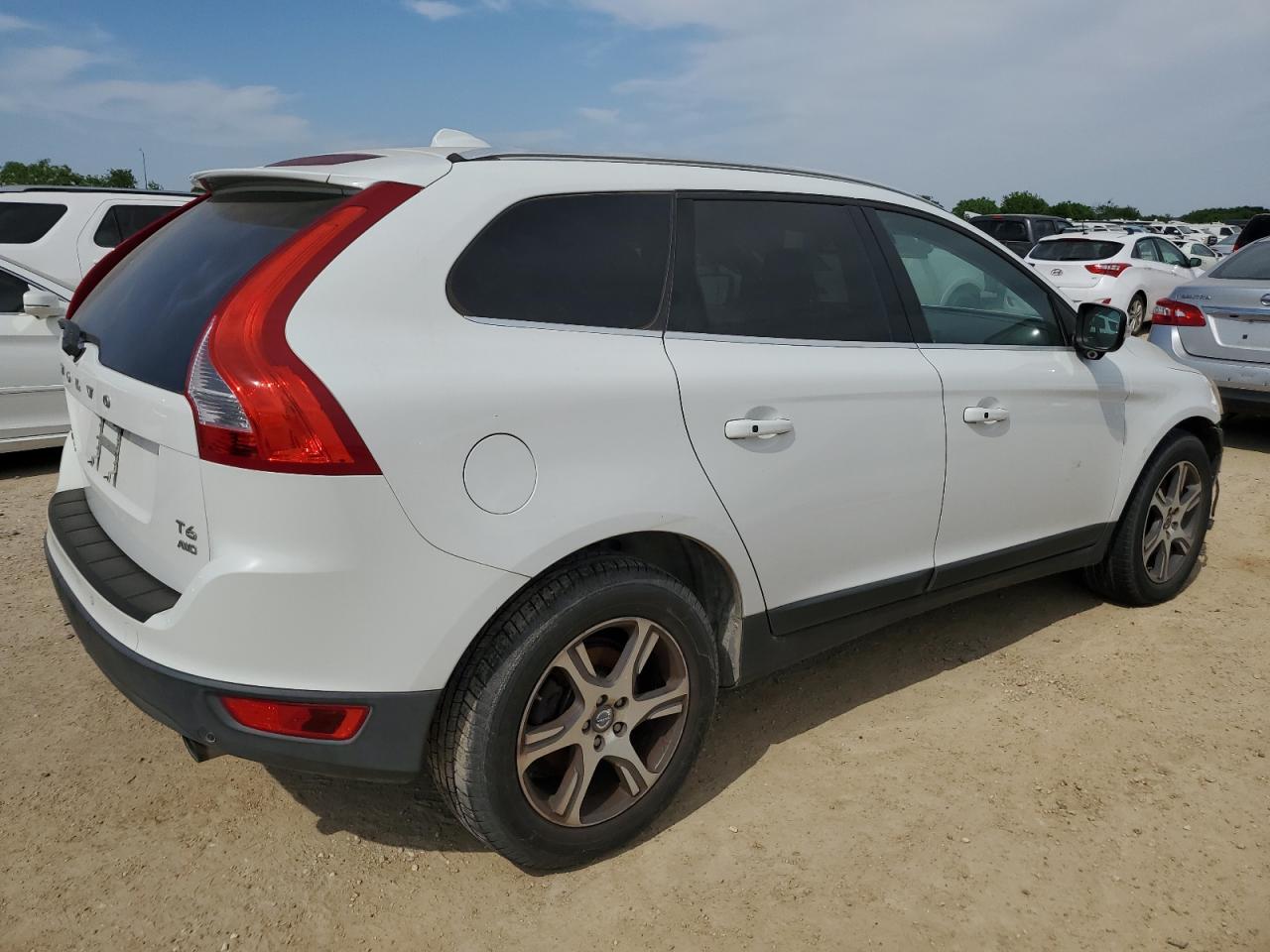 VOLVO XC60 T6