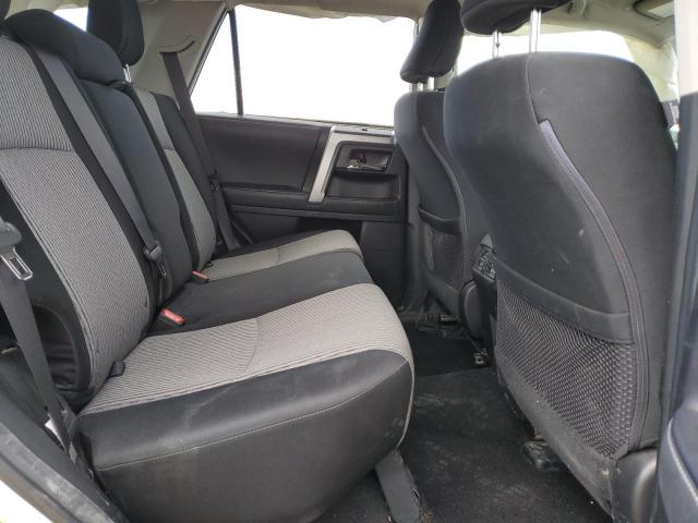 2021 TOYOTA 4RUNNER SR - JTEMU5JR0M5876409