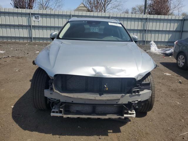 2018 VOLVO XC60 T5 MO YV4102RK4J1032687