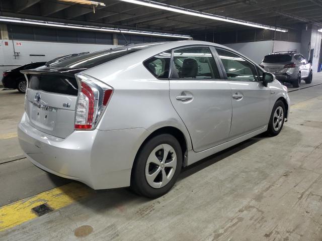 Vin: jtdkn3duxd5621683, lot: 53132135, toyota prius 20133