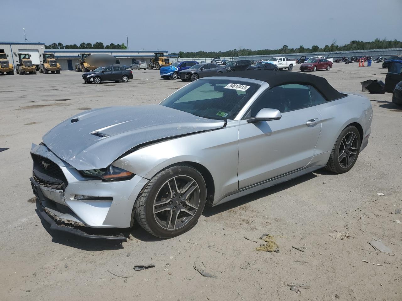 FORD MUSTANG