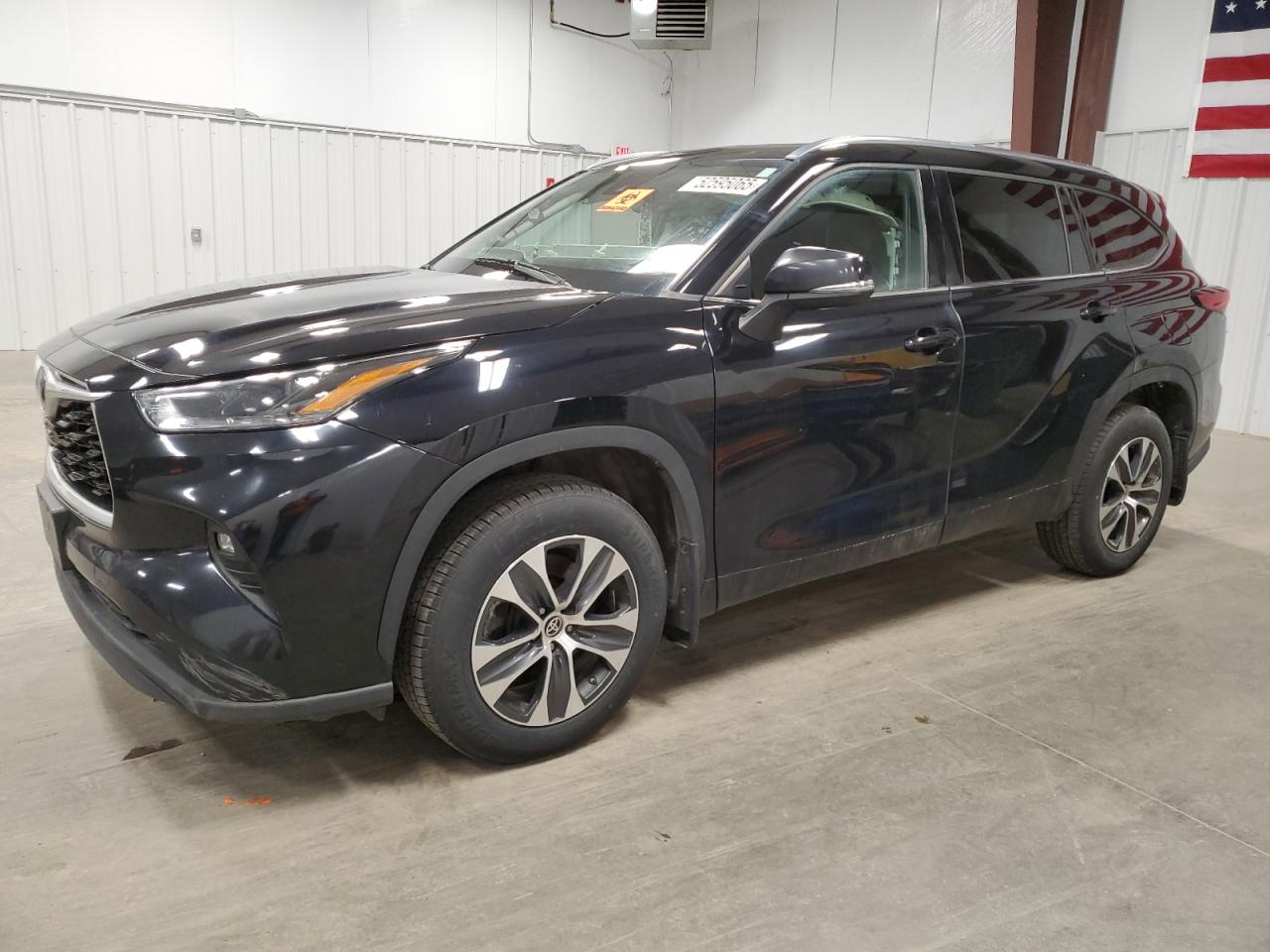 TOYOTA HIGHLANDER XLE