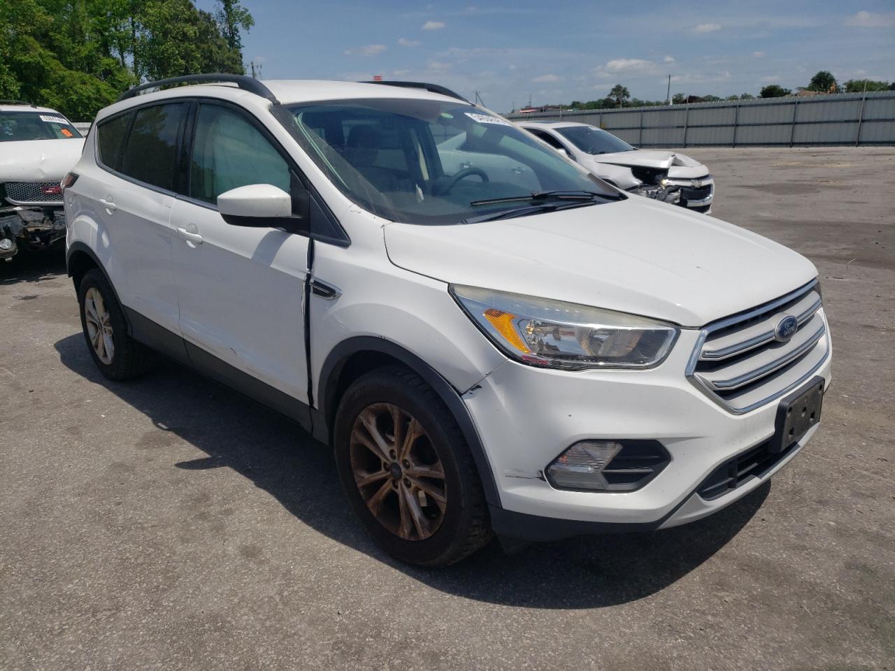 FORD ESCAPE SE