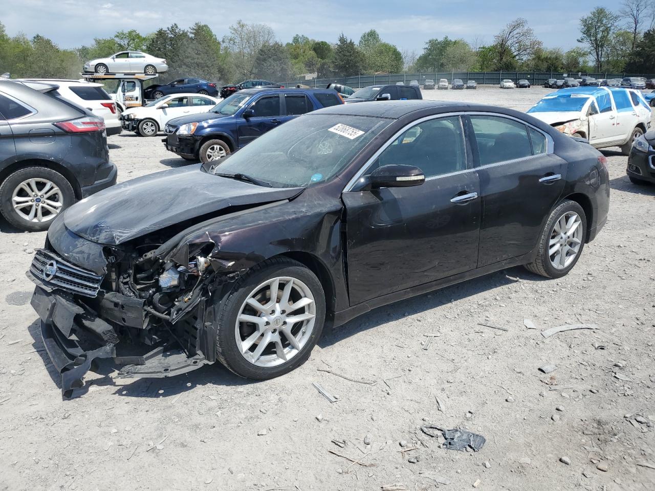 NISSAN MAXIMA S