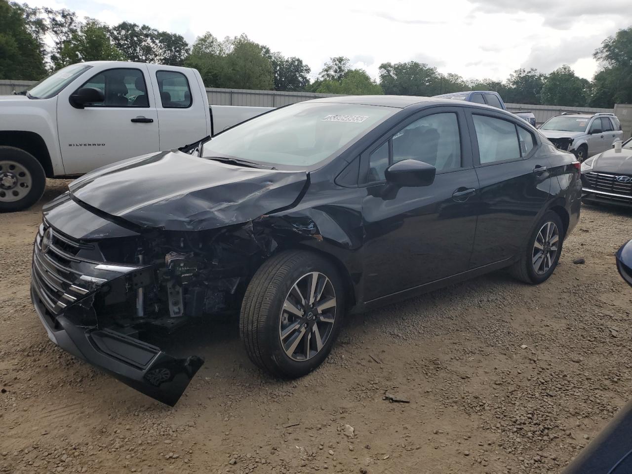 NISSAN VERSA SV