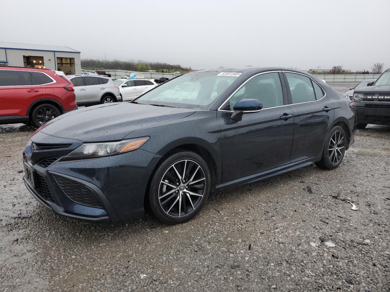 TOYOTA CAMRY SE
