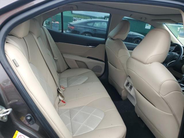 2018 TOYOTA CAMRY L - 4T1B11HK5JU102109