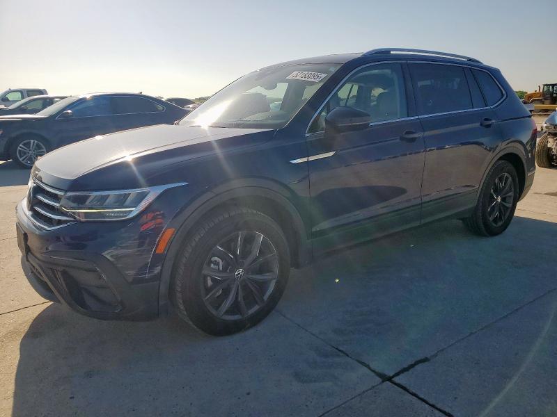 VOLKSWAGEN TIGUAN SE