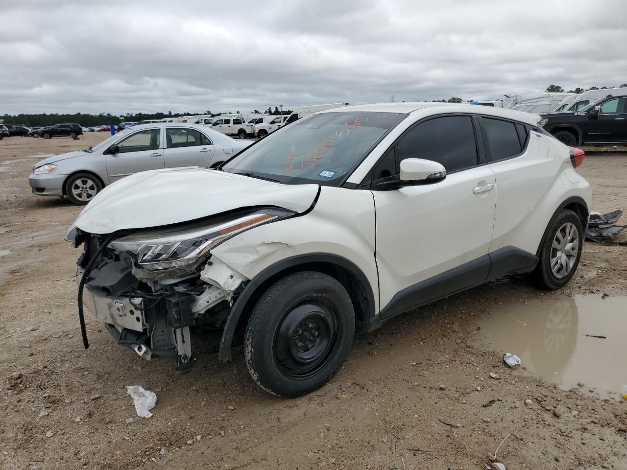 TOYOTA C-HR XLE
