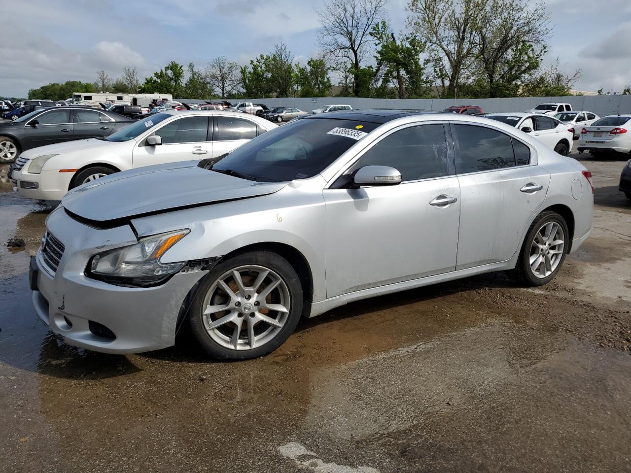 NISSAN MAXIMA S