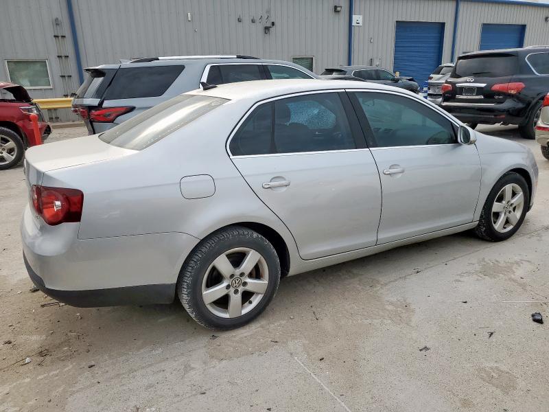 VOLKSWAGEN JETTA SE 2008 silver  gas 3VWRM71K98M063043 photo #4