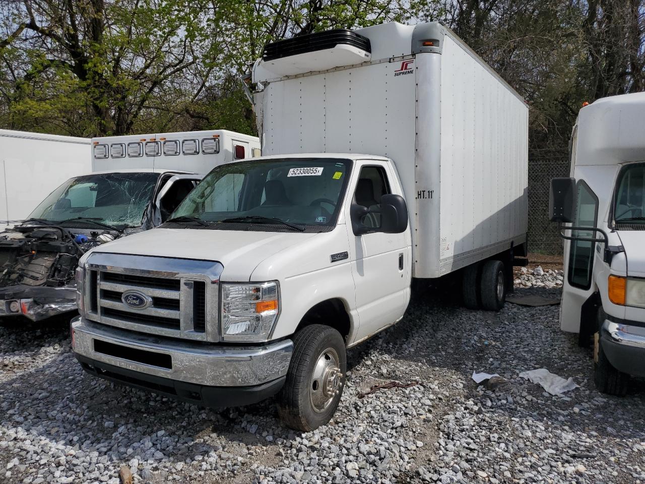 FORD ECONOLINE E450 SUPER DUTY CUTAWAY VAN
