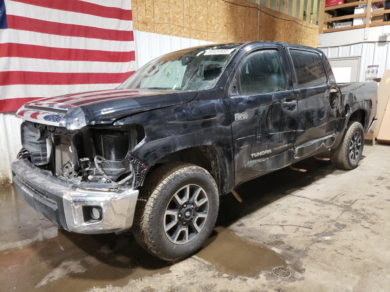 TOYOTA TUNDRA CREWMAX SR5