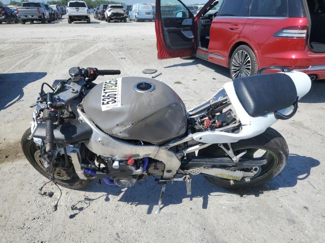 KAWASAKI ZX600 J1 2001 white  gas JKAZX4J111A030602 photo #4