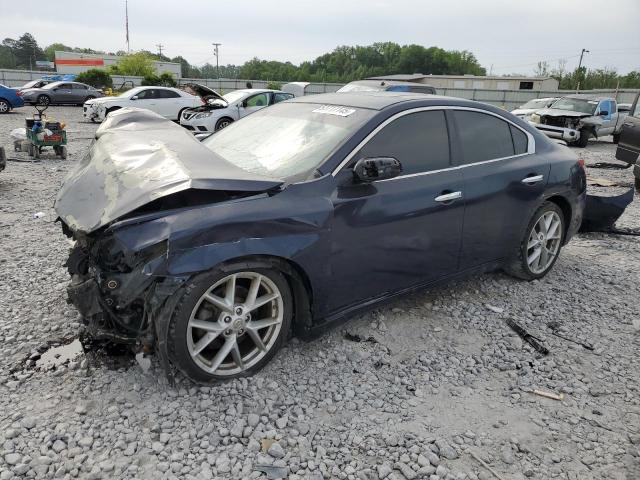 NISSAN MAXIMA S