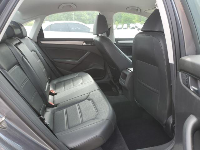 2015 VOLKSWAGEN PASSAT S - 1VWAT7A33FC038128