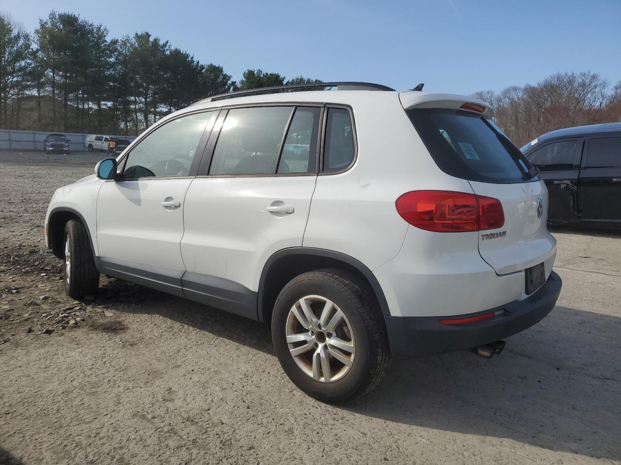 VOLKSWAGEN TIGUAN S
