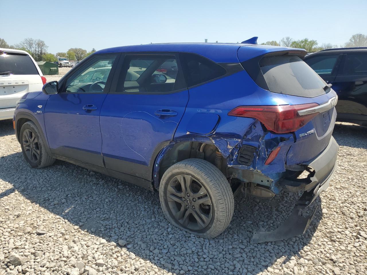 KIA SELTOS LX