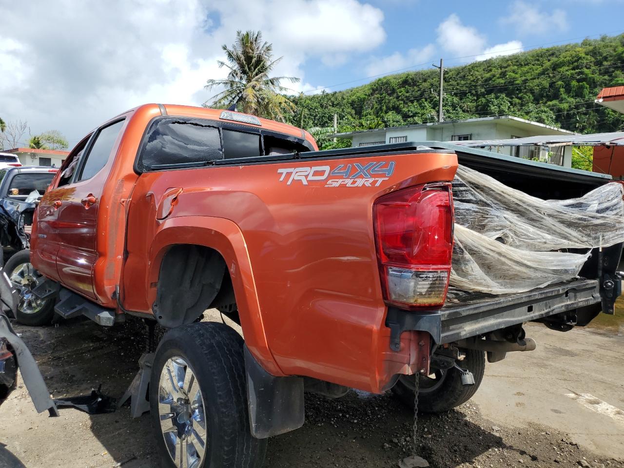 TOYOTA TACOMA DOUBLE CAB
