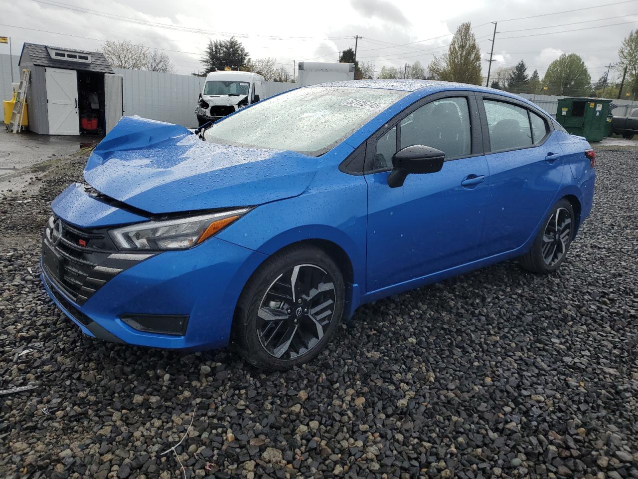 NISSAN VERSA SR