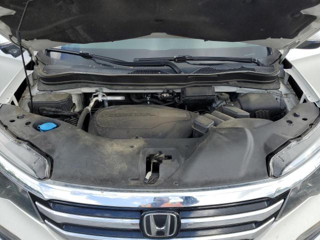 2017 HONDA PILOT TOUR - 5FNYF6H91HB092062