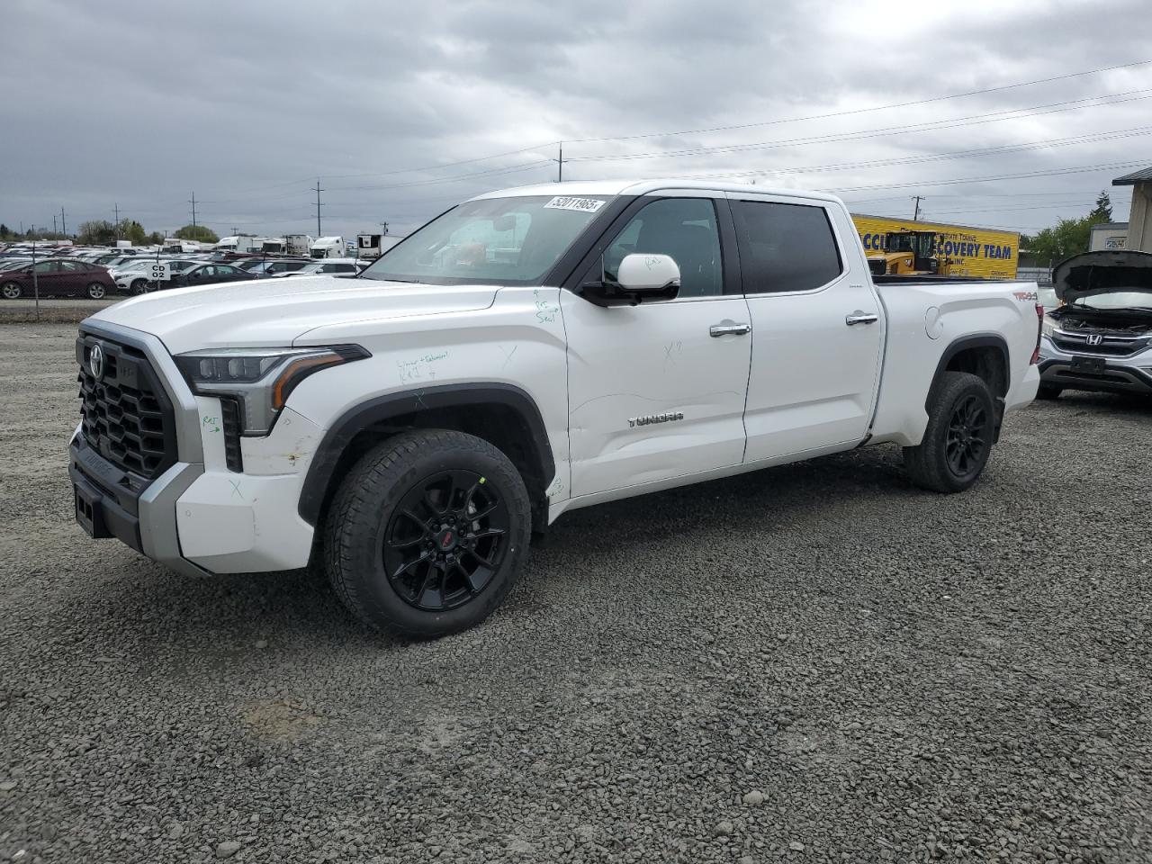 TOYOTA TUNDRA CREWMAX LIMITED