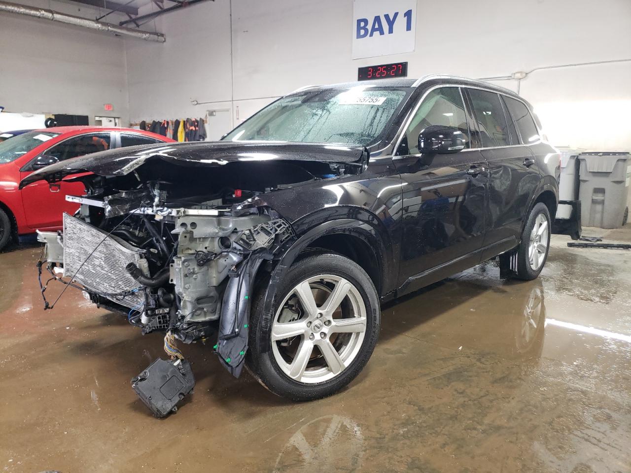VOLVO XC90 T5 MOMENTUM