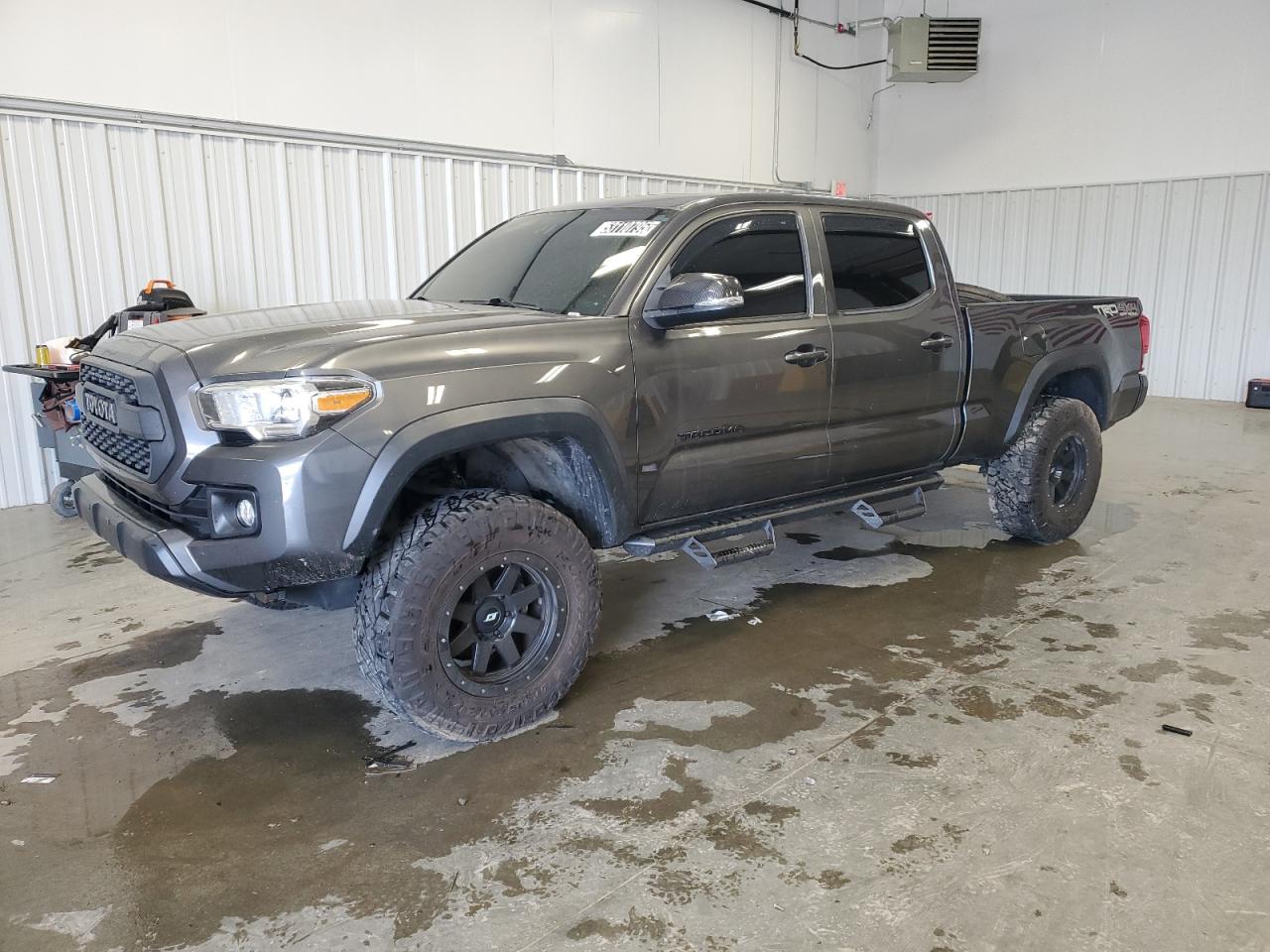 TOYOTA TACOMA DOUBLE CAB
