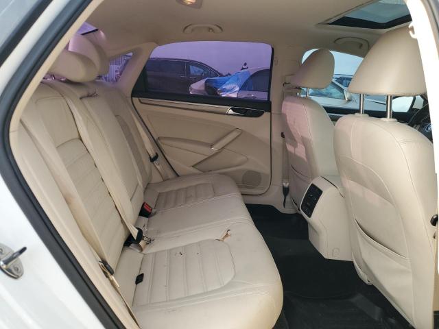 2017 VOLKSWAGEN PASSAT SEL - 1VWCT7A32HC026290