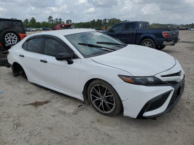 Vin: 4t1t11ak2ru879261, lot: 53814605, toyota camry se night shade 20244