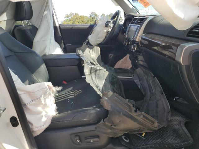 2020 TOYOTA 4RUNNER SR - JTEZU5JR8L5217143