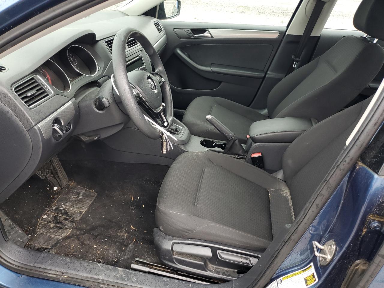 Volkswagen Jetta se 2015 фото - 7 Volkswagen Jetta se 2015