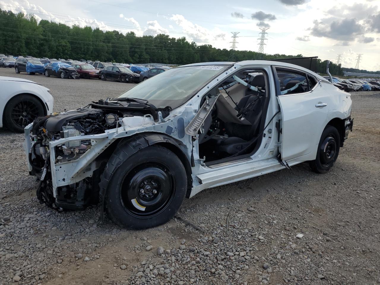 NISSAN MAXIMA PLATINUM