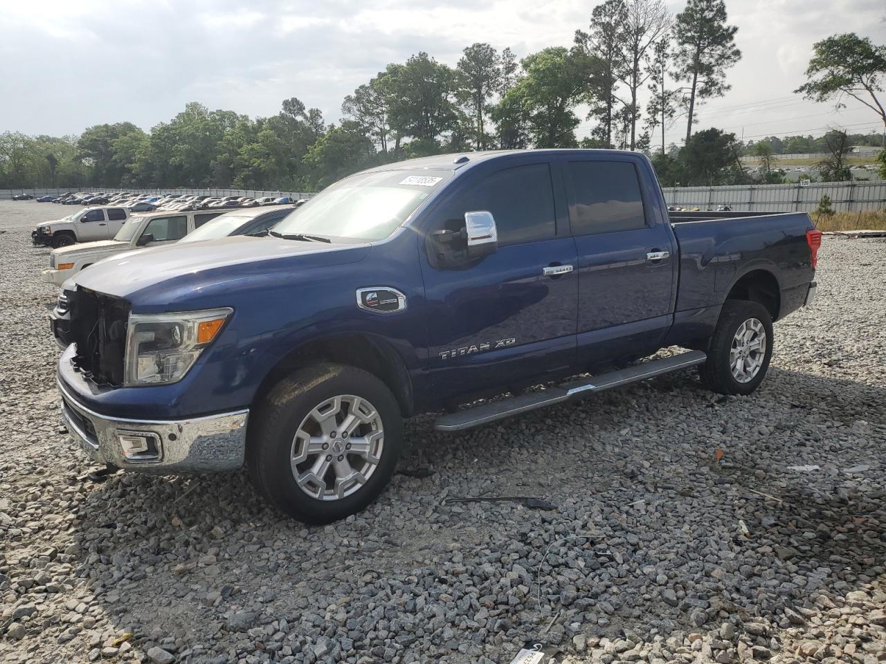 NISSAN TITAN SL