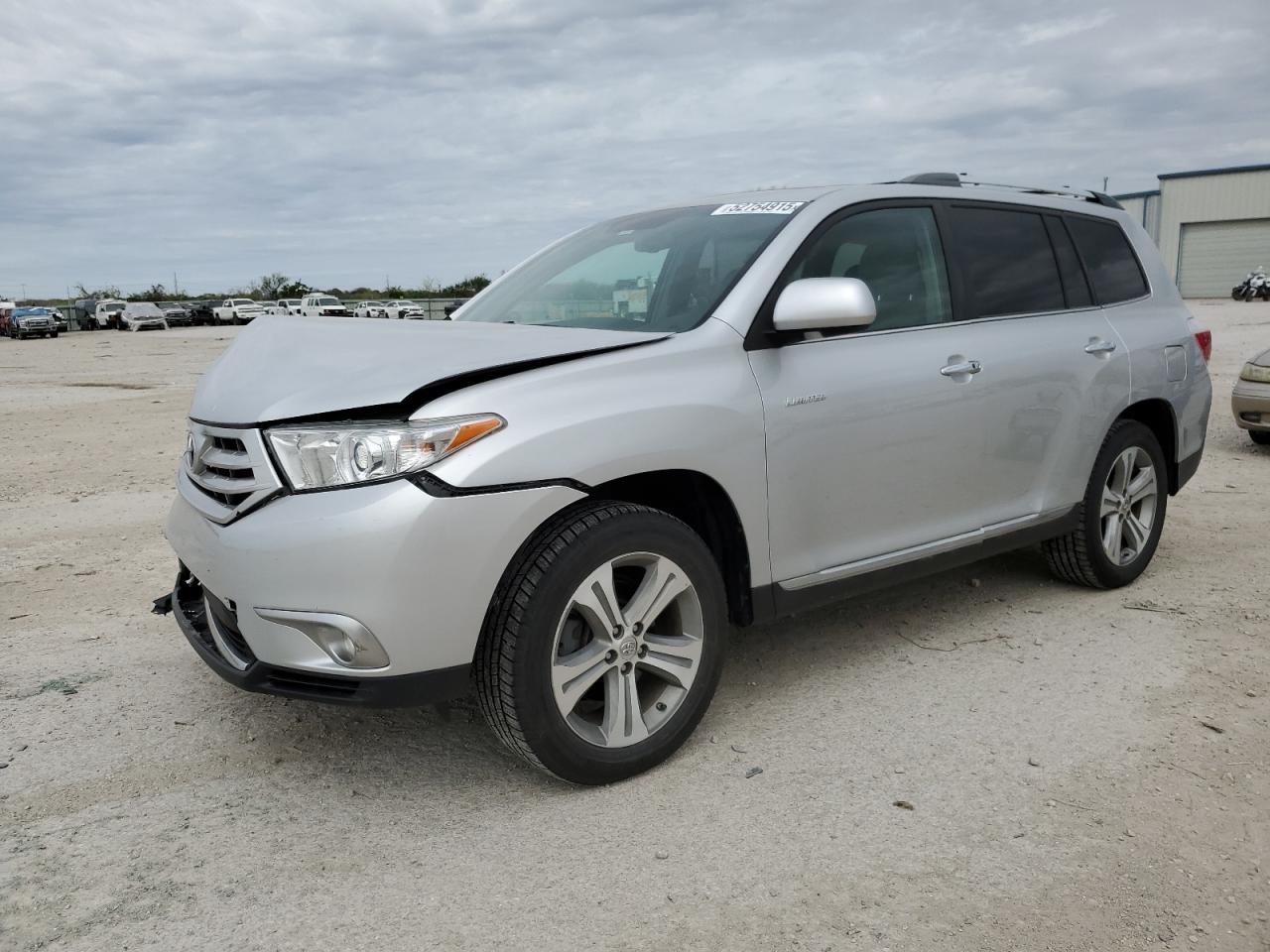 TOYOTA HIGHLANDER LIMITED
