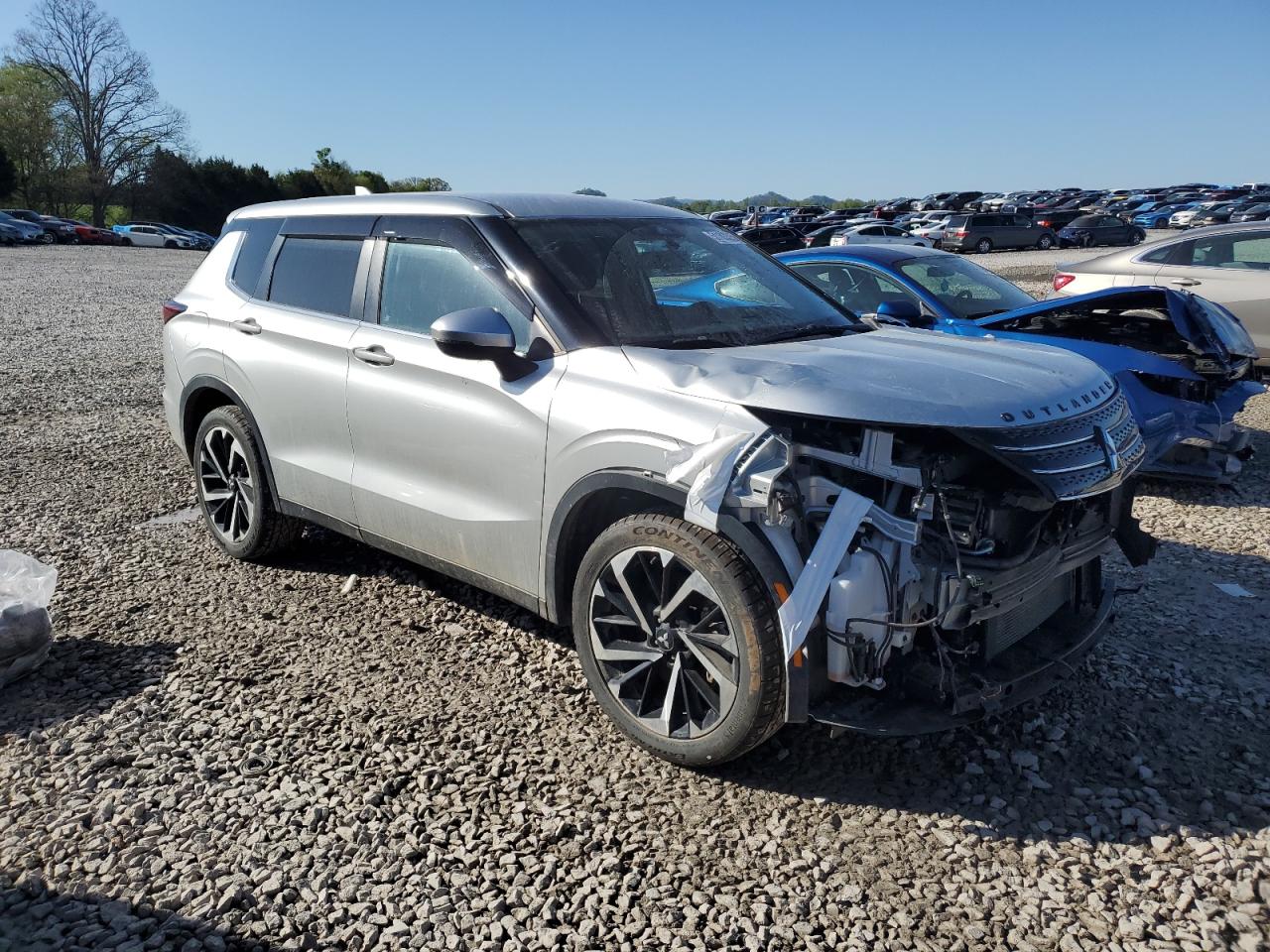 MITSUBISHI OUTLANDER ES