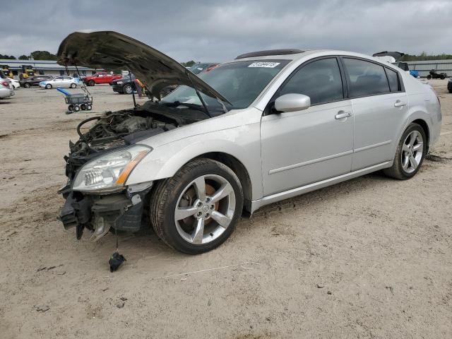 NISSAN MAXIMA SE