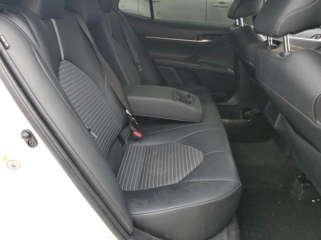 2018 TOYOTA CAMRY L - 4T1B11HK9JU596491