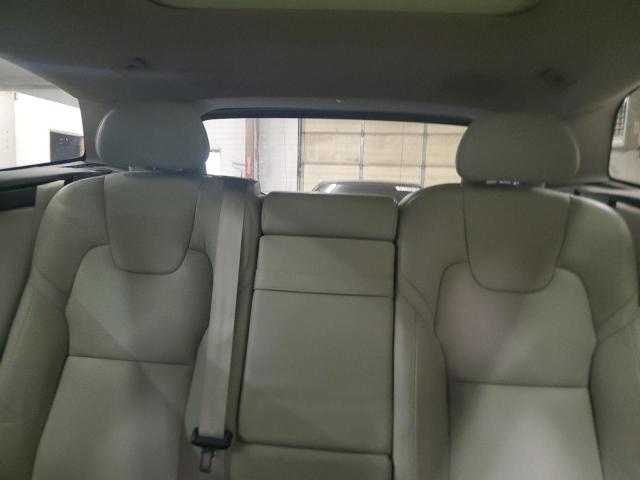 2018 VOLVO XC60 T6 IN YV4A22RL4J1001555