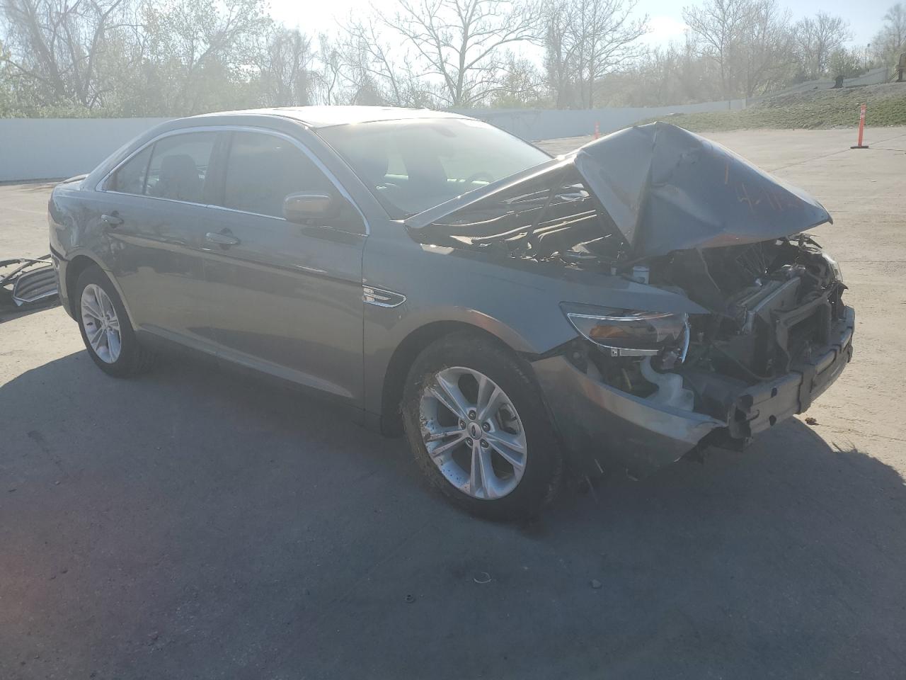 Lot #3143217204 2014 FORD TAURUS SEL